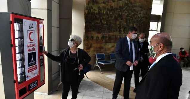 İzmir Büyükşehir bir günde 117 bin maske dağıttı