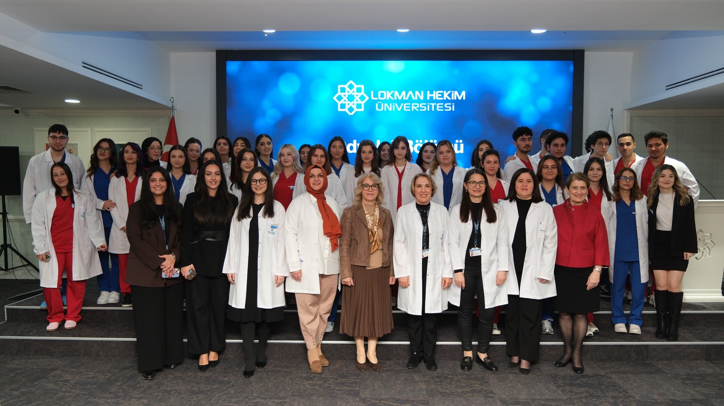 Lokman Hekim Üniversitesi Odyoloji Bölümü Beyaz Önlük Töreni Düzenlendi