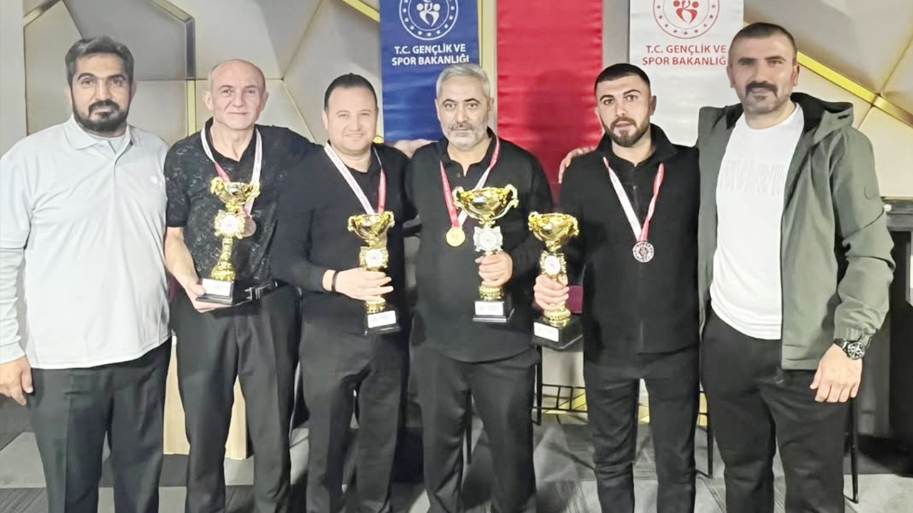 Yozgat’ta 3 Bant Bilardo İl Şampiyonası Nefes Kesti
