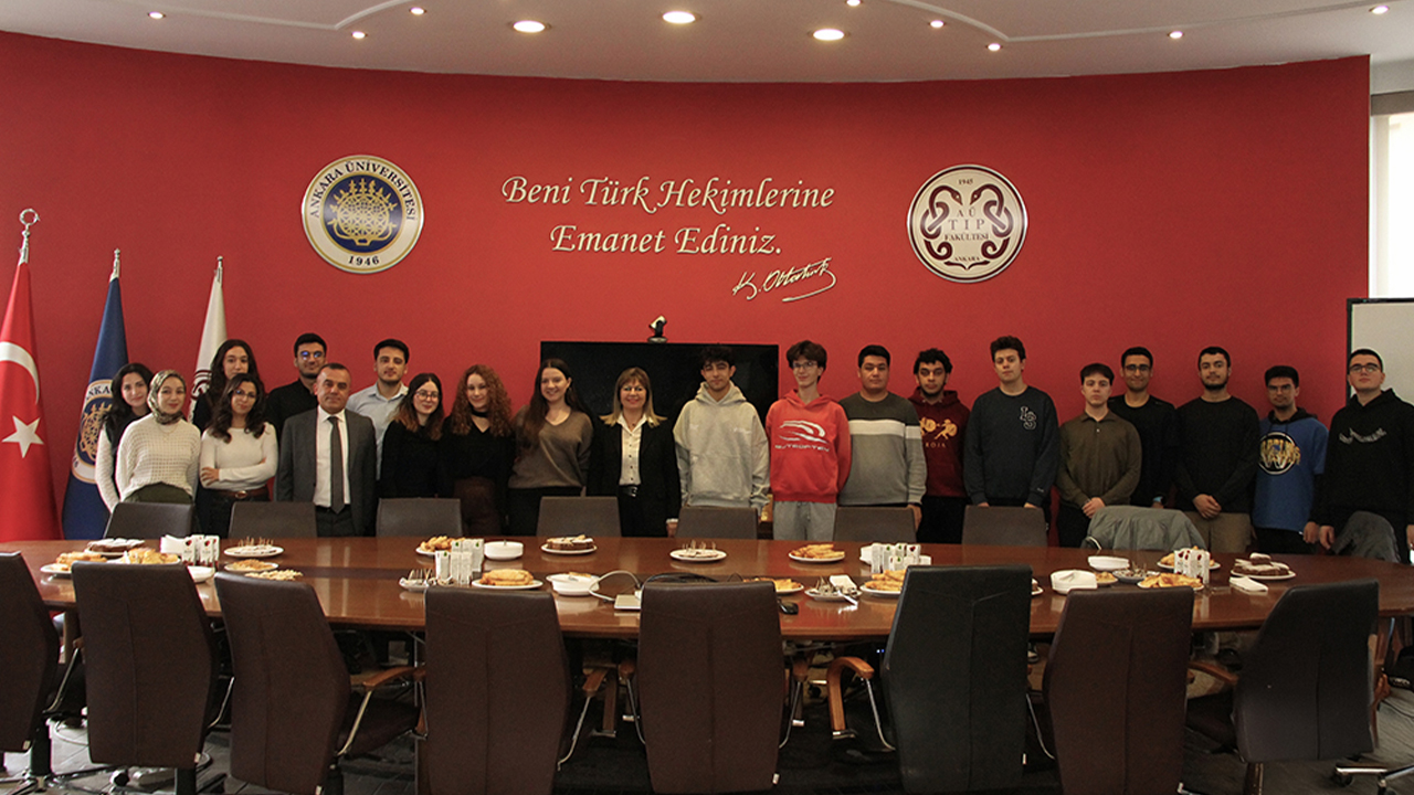 Ankara Tıp’ta İlham Veren Buluşma: Dekan Prof. Dr. Zehra Aycan Öğrencilerle SOHBAT’ta