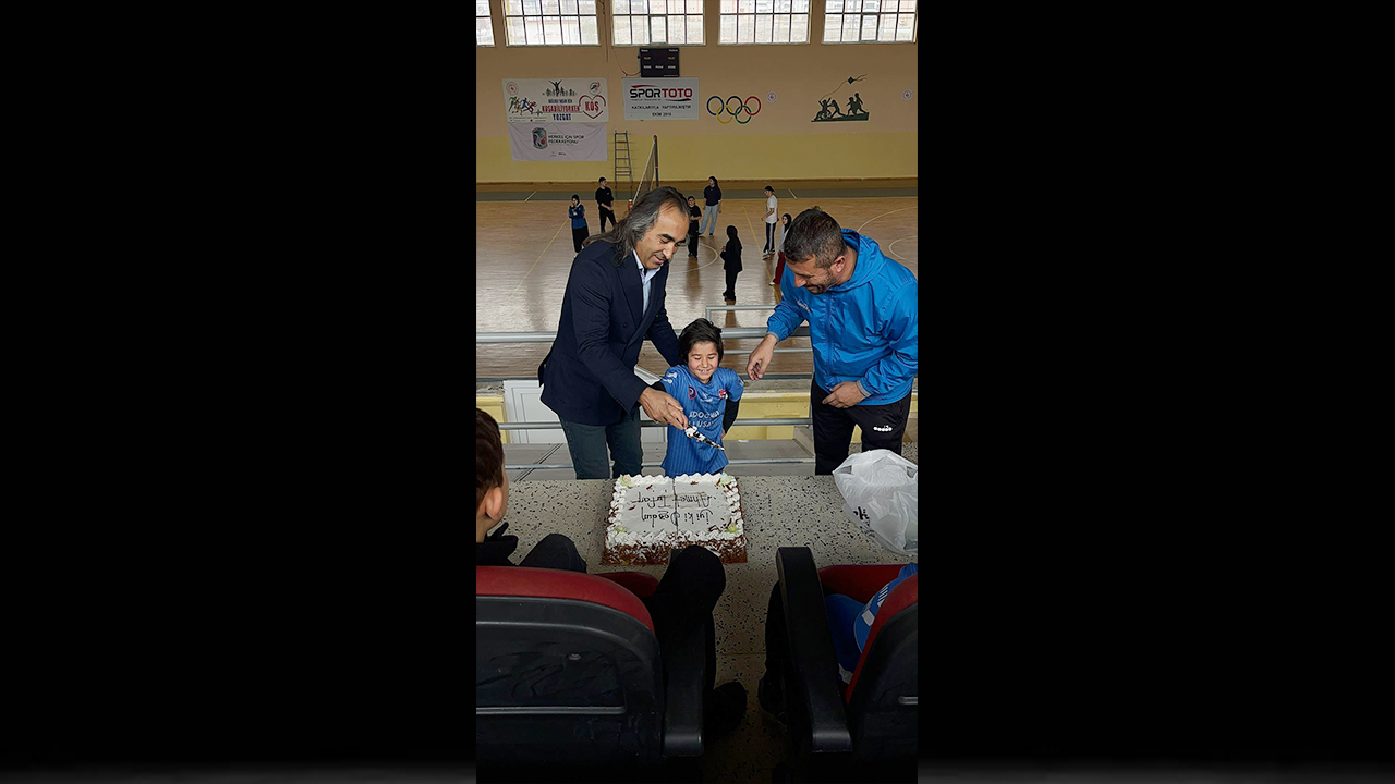 Akdağmadeni Gücü’nün Minik Yıldızı Ahmet Tufan Coşar’ın 9. Yaş Günü Kutlandı