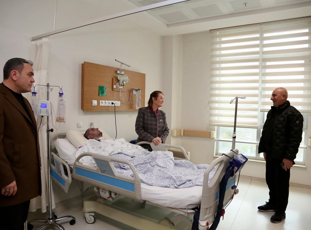 Etimesgut Kaymakamı Özlem Bozkurt Gevrek’ten Gazi Yunus Çarkçı’ya Anlamlı Ziyaret