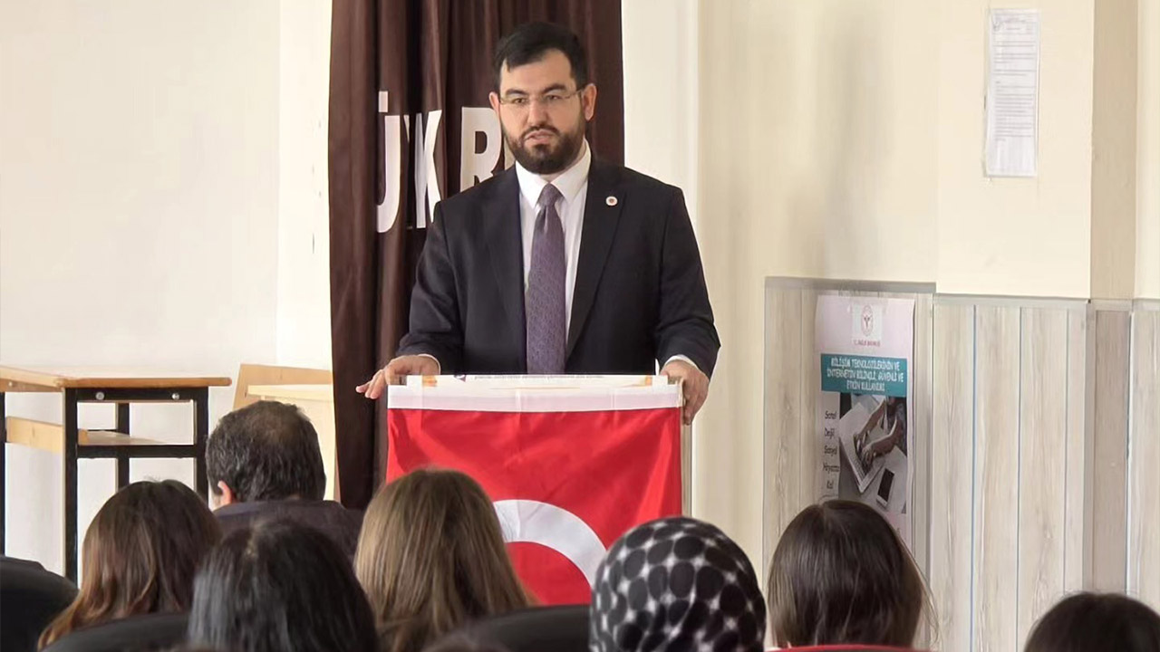 Çandır’da Ramazan Cami ve Hayat Konferansı