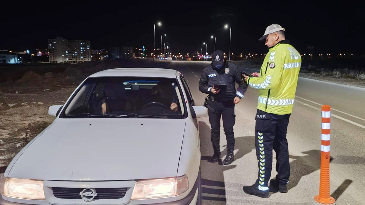 Yozgat Emniyeti’nden Huzur Operasyonu: 7 İlçede Narko-Alan ve Güvenlik Seferberliği!