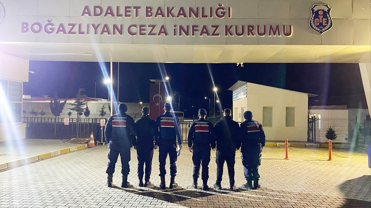 Yozgat’ta Jandarmadan Aranan Şahıslara Geçit Yok: Dört Ayrı Suçtan Aranan Şüpheliler Yakalandı