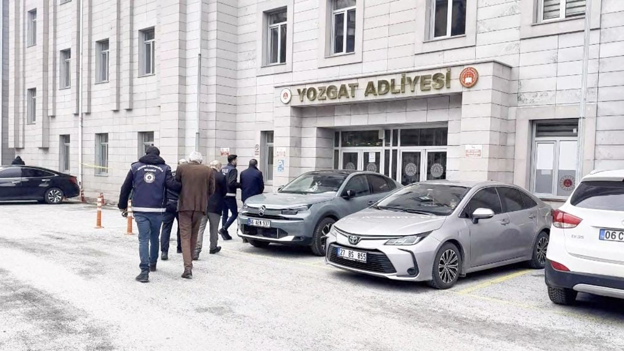 Yozgat’ta göçmen kaçakçısı 3 kişi tutuklandı
