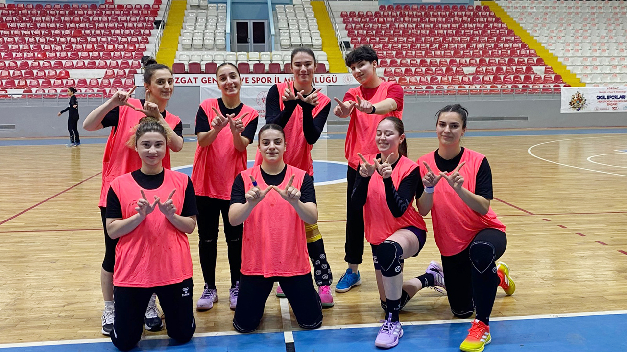 Yozgat’ta Şampiyonluk Ateşi Yandı: Sultanlar Sinop Karşısında Kupa İçin Parkeye Çıkıyor!