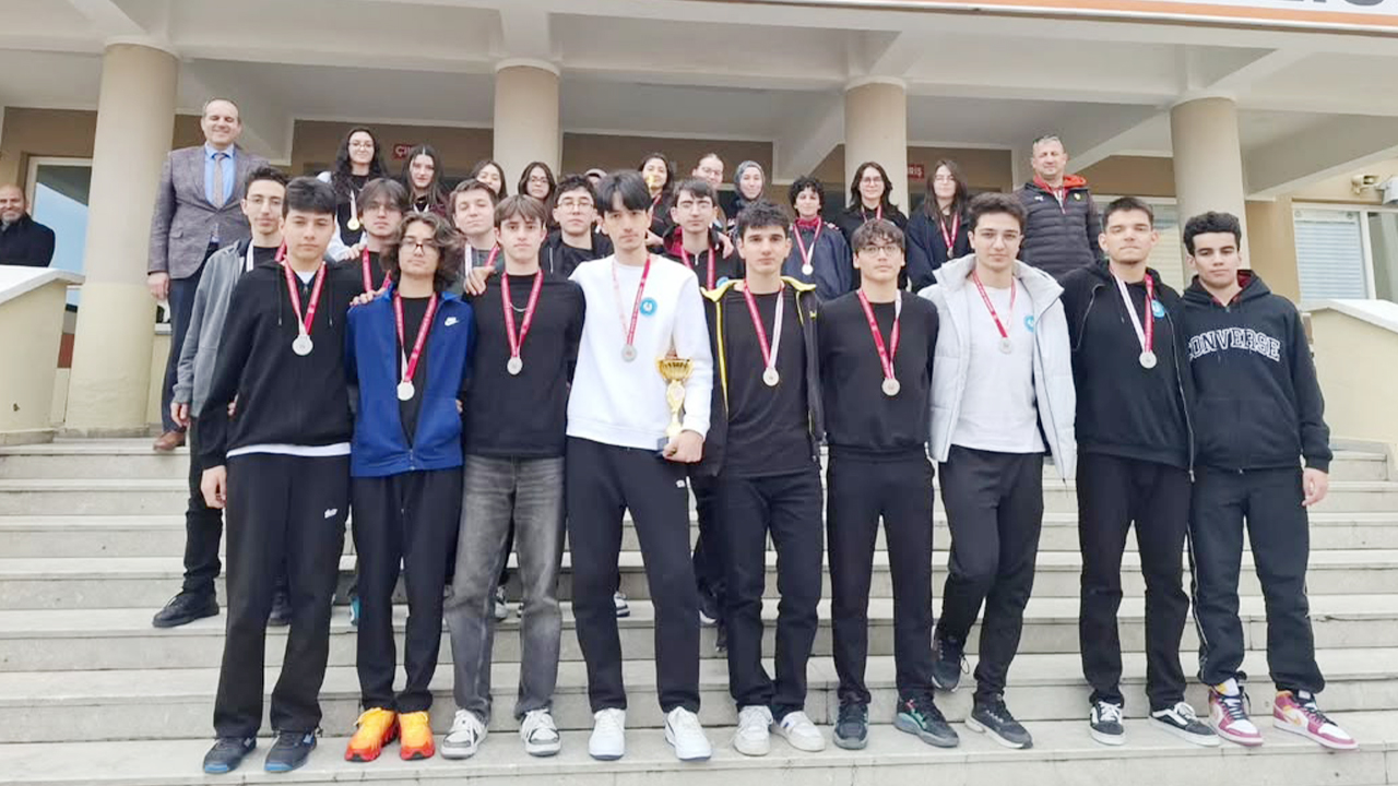 Ankara Pursaklar Fen Lisesi’nde Spor Coşkusu