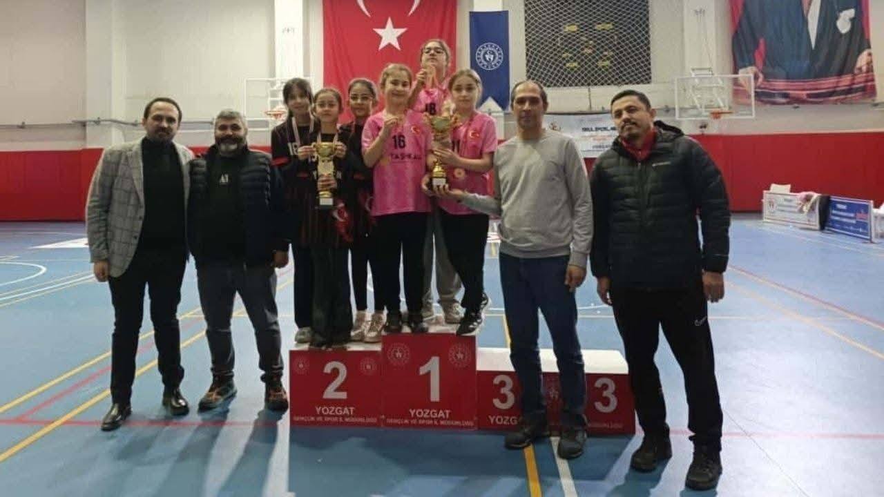 Yozgat Sarıkaya Okulları Floor Curling’de İl Şampiyonu Oldu