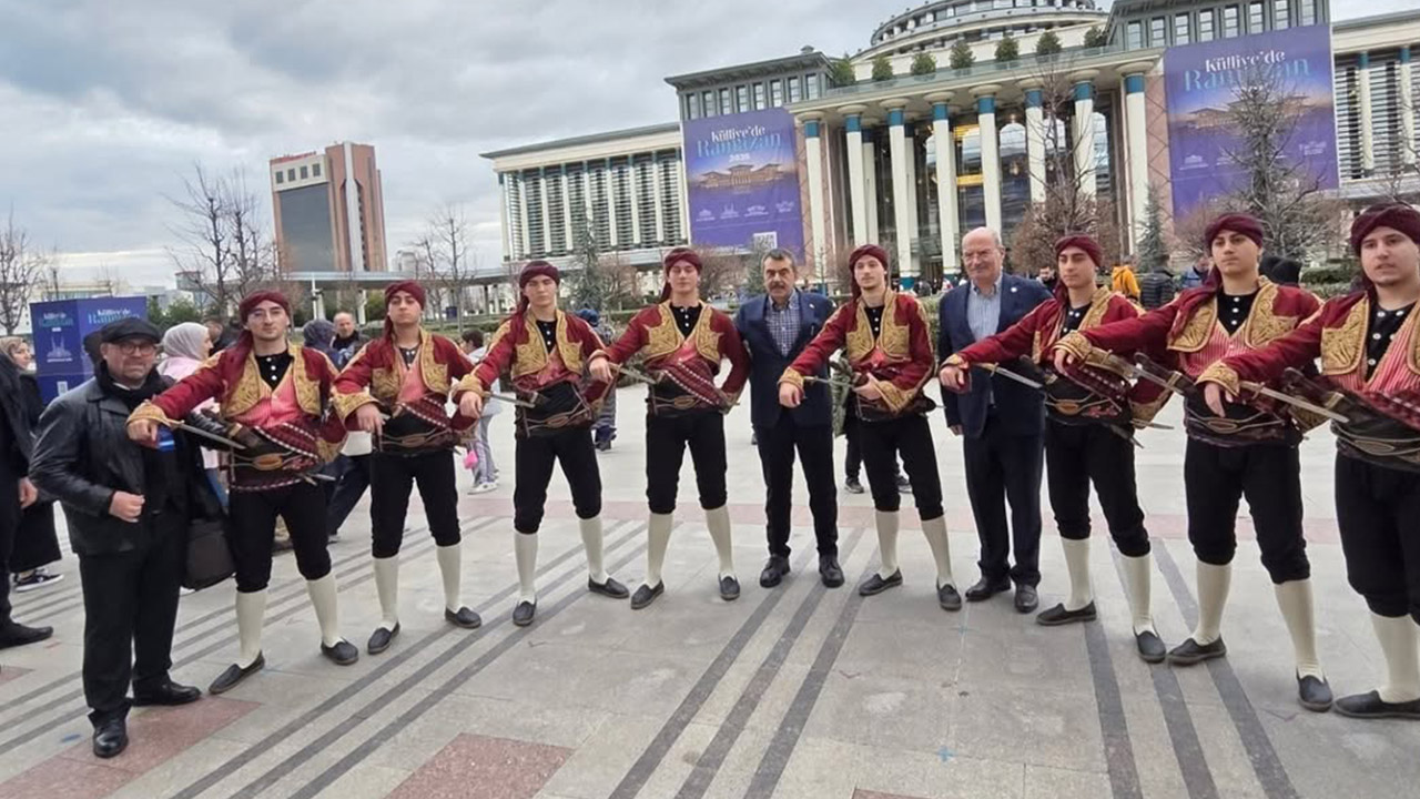 Ankara Seymenleri Külliye’de İftar Programında Gösteri Yaptı