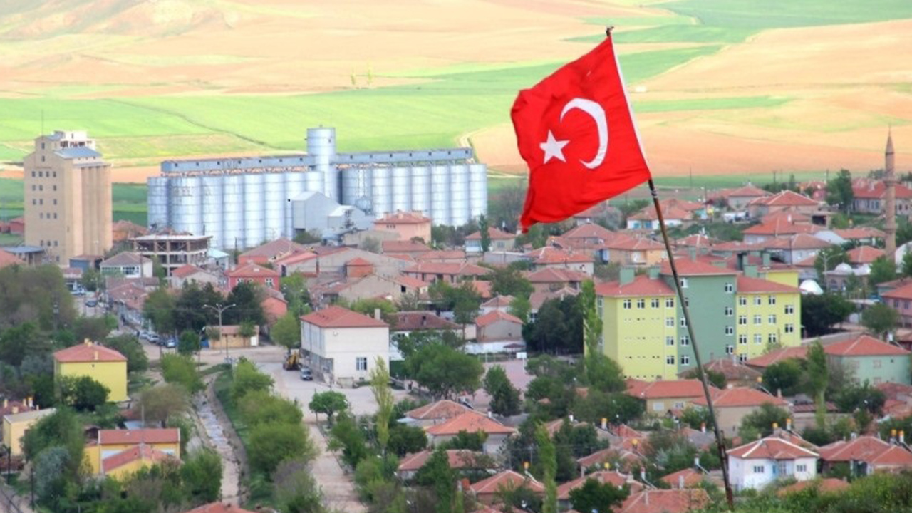 Yenifakılı belediye başkanından bozuk yol mazereti