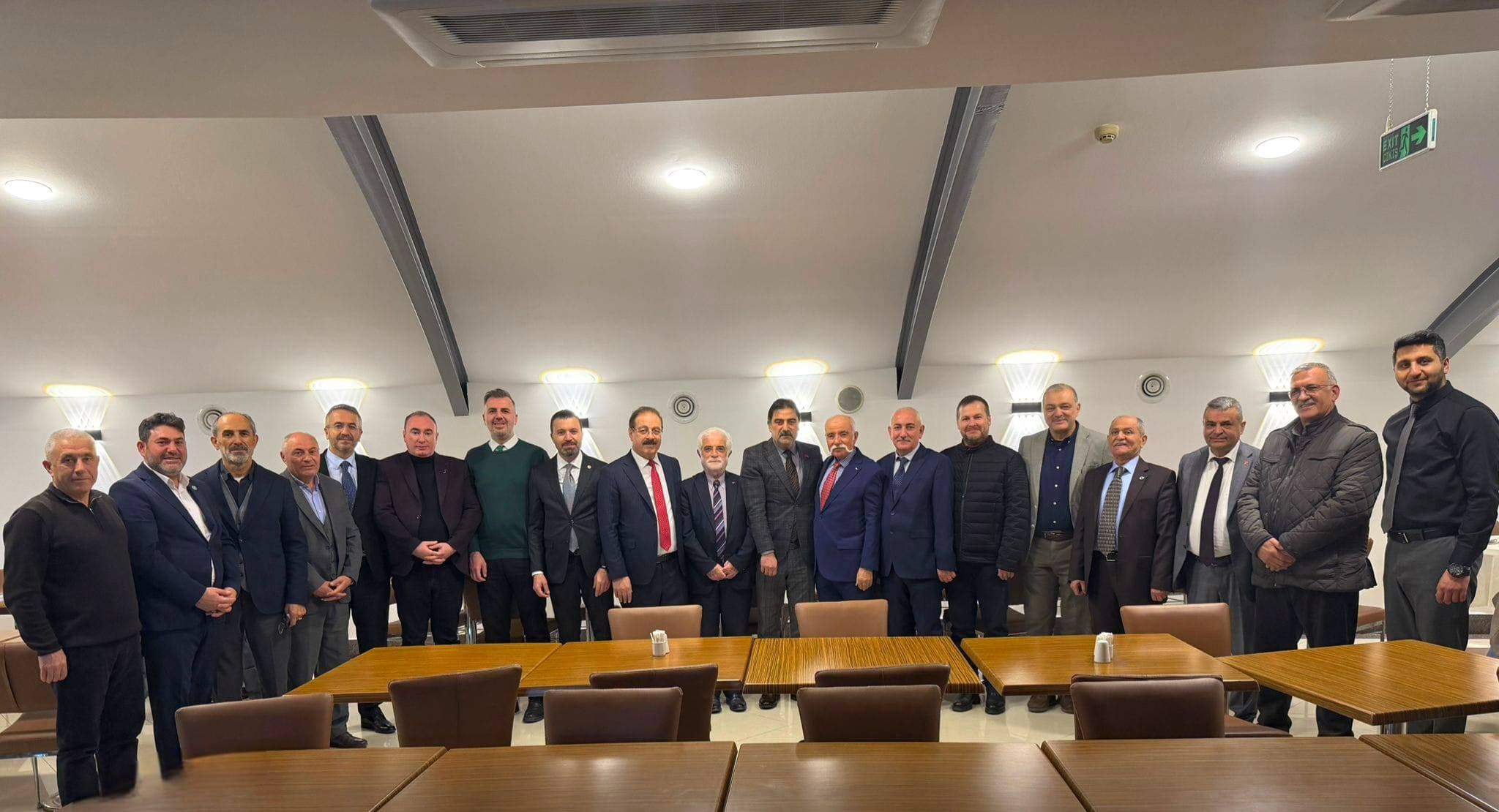 Yozgatlılar Vakfı AK Parti Yozgat Milletvekili Abdulkadir Akgül’ün İftar Programına Katıldı