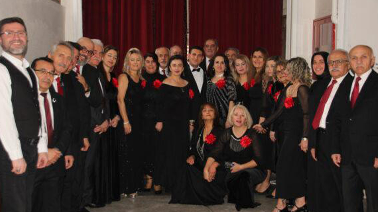 YDF Türk Halk Müziği Korosu’ndan Ankara’da Muhteşem Konser