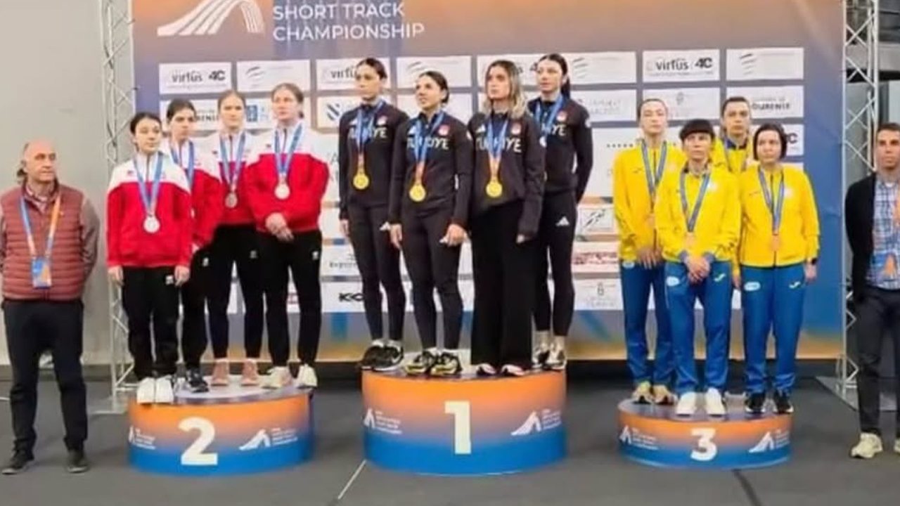 ASKİ Spor Kulübü Sporcuları T-20 4x200 Metre Bayrak Yarışında Dünya Şampiyonu Oldu