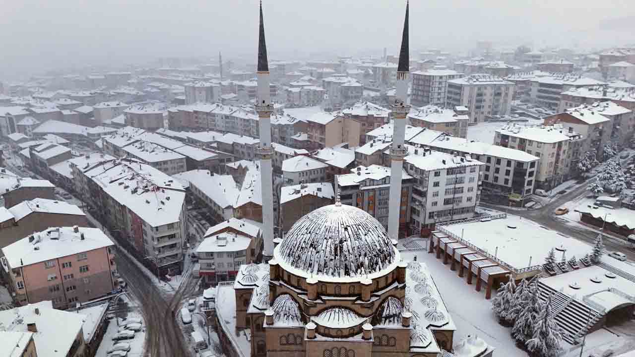 Akdağmadeni’nin sevilen esnafı “Saatçi Mehmet” vefat etti