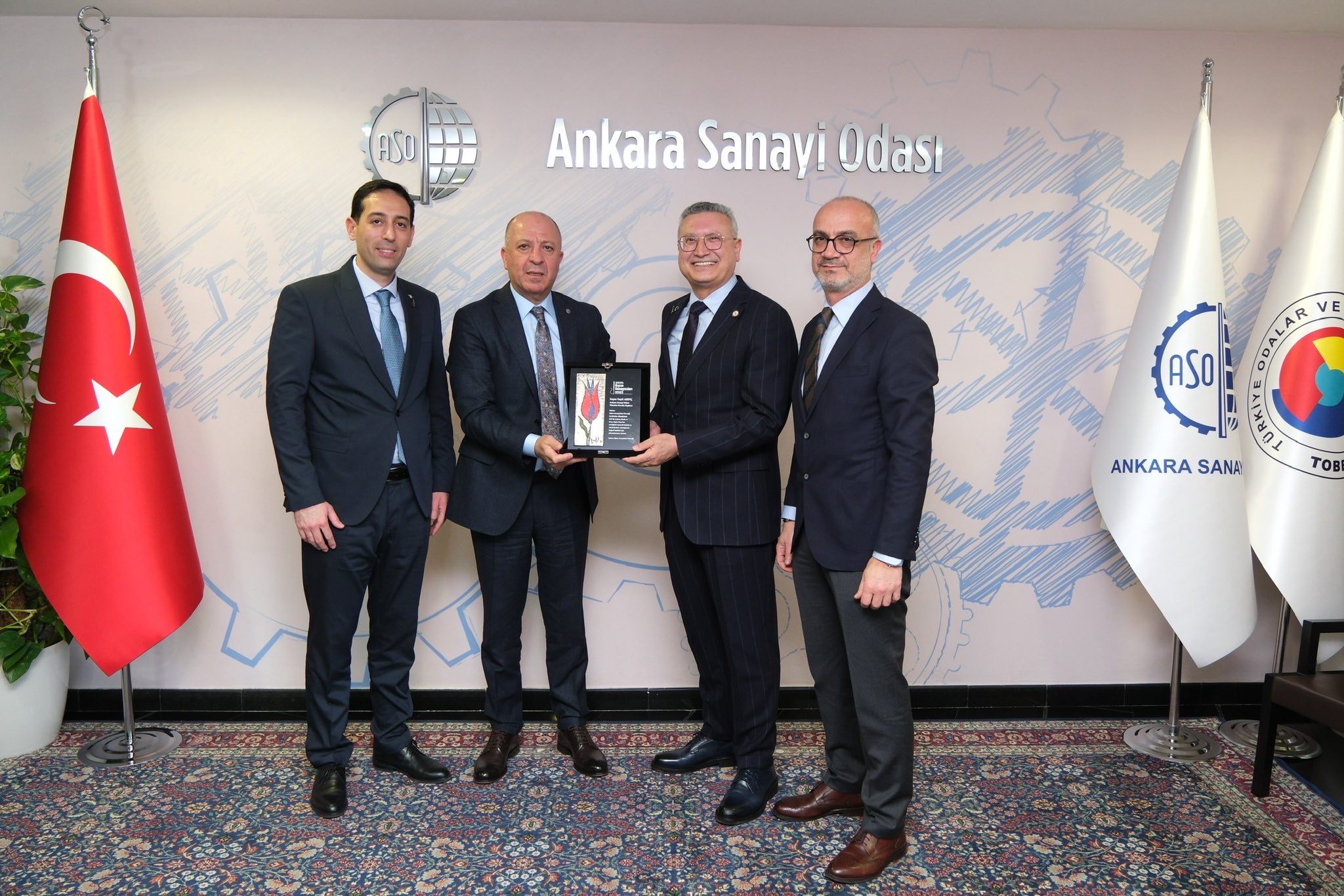 Ankara Sanayi Odası Başkanı Seyit Ardıç’a COF’26 Plaketi