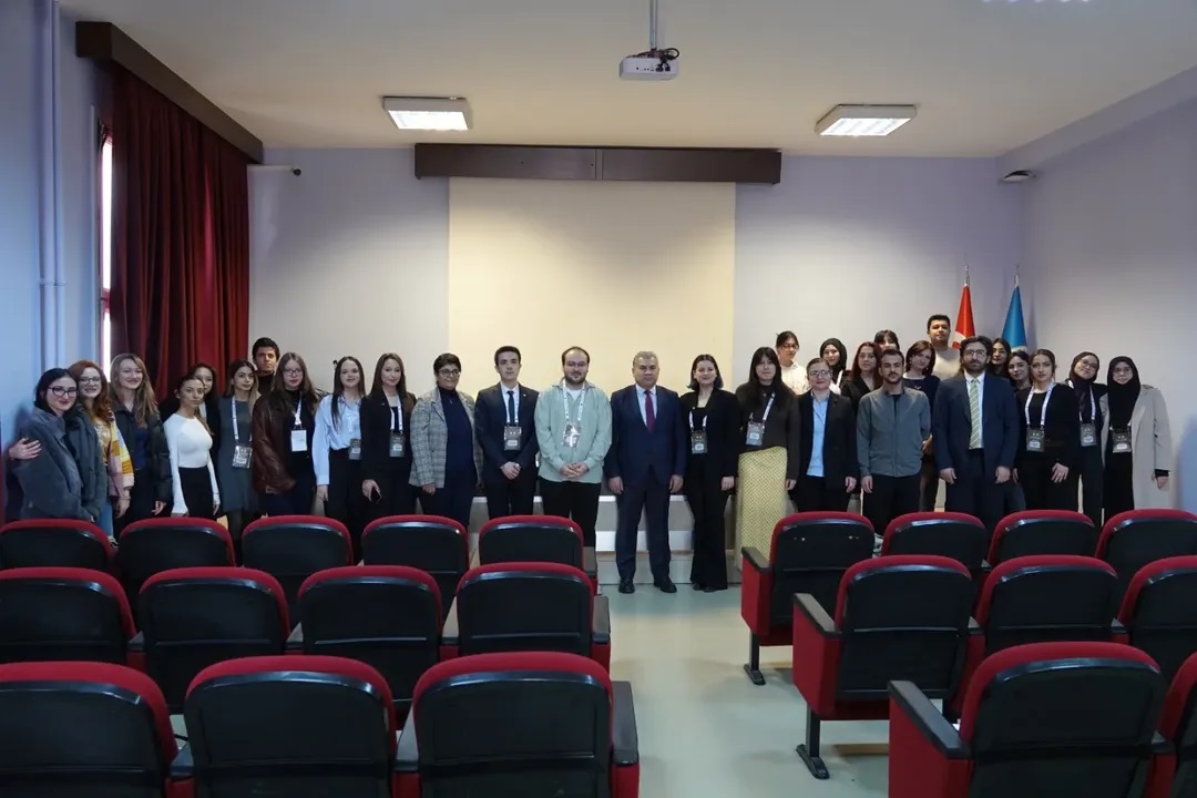 Ankara Üniversitesi’nden Disiplinlerarası Sosyal Bilimler Etkinliği: Bilim Akademik Sınırları Aştı