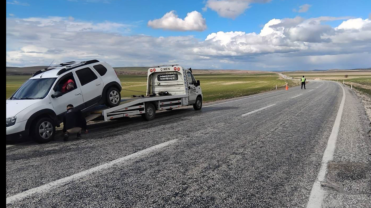Yozgat’ta Arızalanan Araca Jandarma Desteği