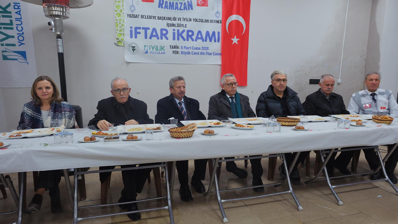 Yozgat Belediyesi İftar Sofrasında Eski Belediye Başkanlarını Ağırladı