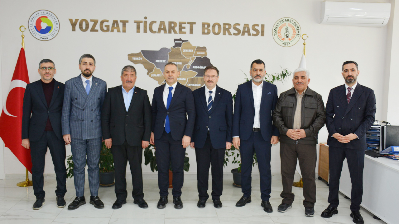 AK Parti Heyetinden Yozgat Ticaret Borsası’na Ziyaret: Ekonomi ve İş Birliği Masaya Yatırıldı