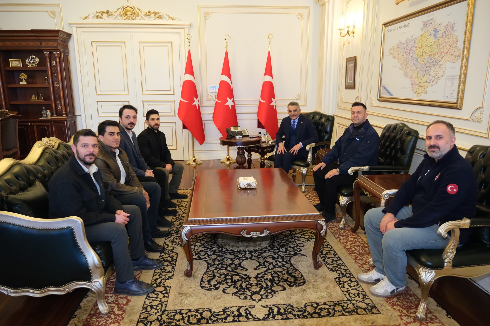 Bozok Airsoft Takımı Yozgat Valisi Mehmet Ali Özkan’ı Ziyaret Etti