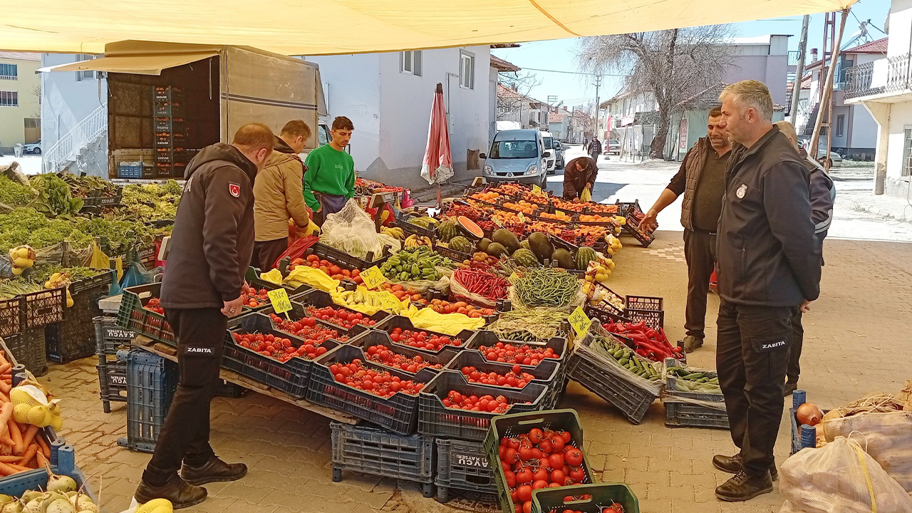 Çandır’da Halk Sağlığı İçin Sıkı Denetim: Zabıta Ekipleri Pazar Yerinde!