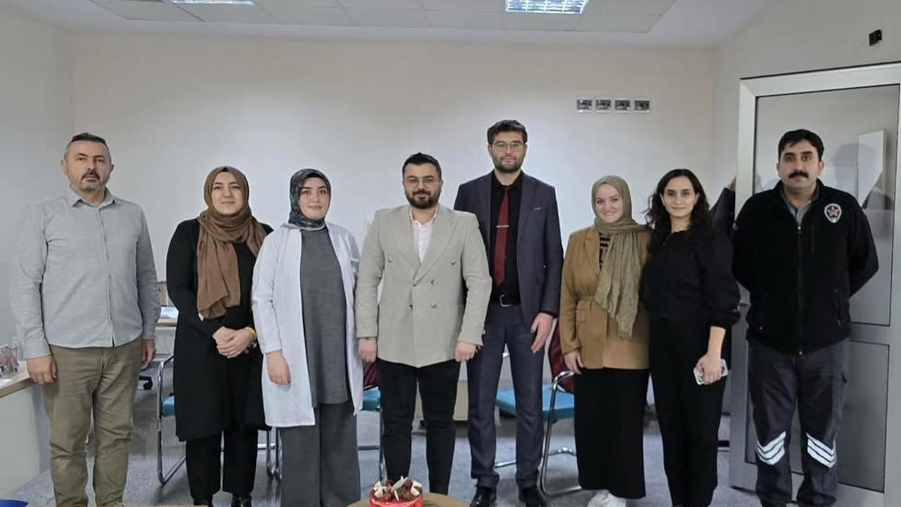 Akdağmadeni Devlet Hastanesi’nde Hastane Eczacıları Günü Kutlandı
