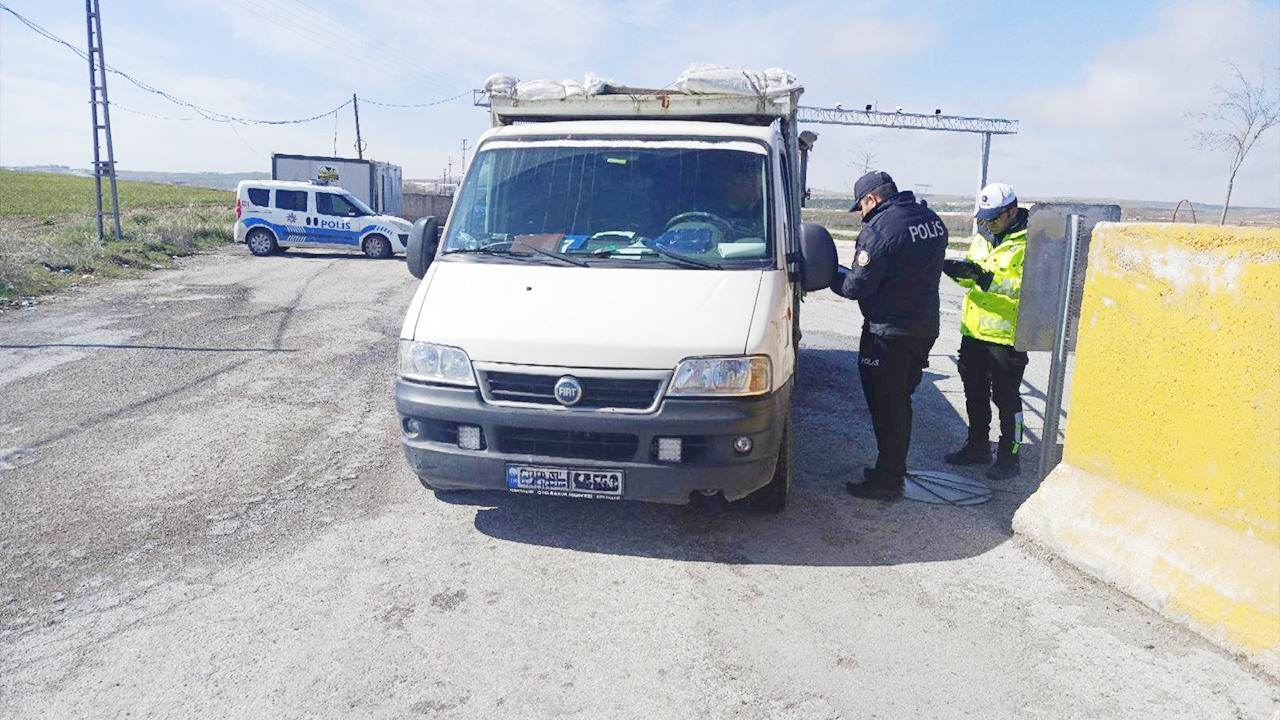 Yozgat’ta Emniyetten Geniş Kapsamlı Denetim: Binlerce Kişi ve Araç Sorgulandı