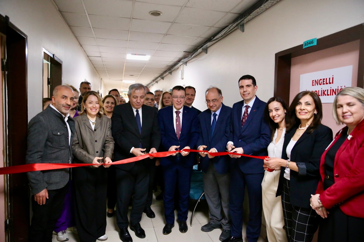 Ankara Eğitim ve Araştırma Hastanesi’nde Engelli Diş Tedavi Merkezi Hizmete Açıldı