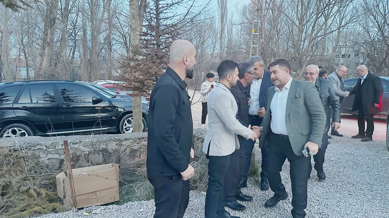 MHP Yozgat Milletvekili Ethem Sedef’ten Sarıkaya Çıkartması: Konurlu Köyü’nde Gönül Sofrası Kuruldu