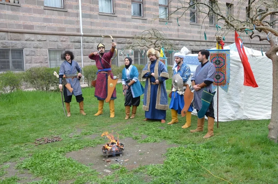 Ankara Üniversitesi’nde Nevruz Coşkusu: “TOY” Etkinliği Büyük İlgi Gördü
