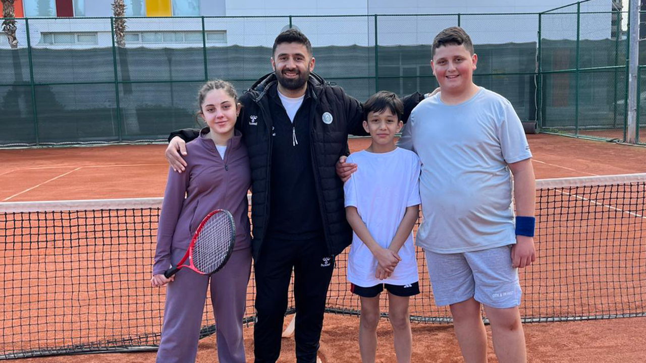 Yozgatlı Minik Raketler Mersin’de İlk Kez Turnuvaya Katıldı