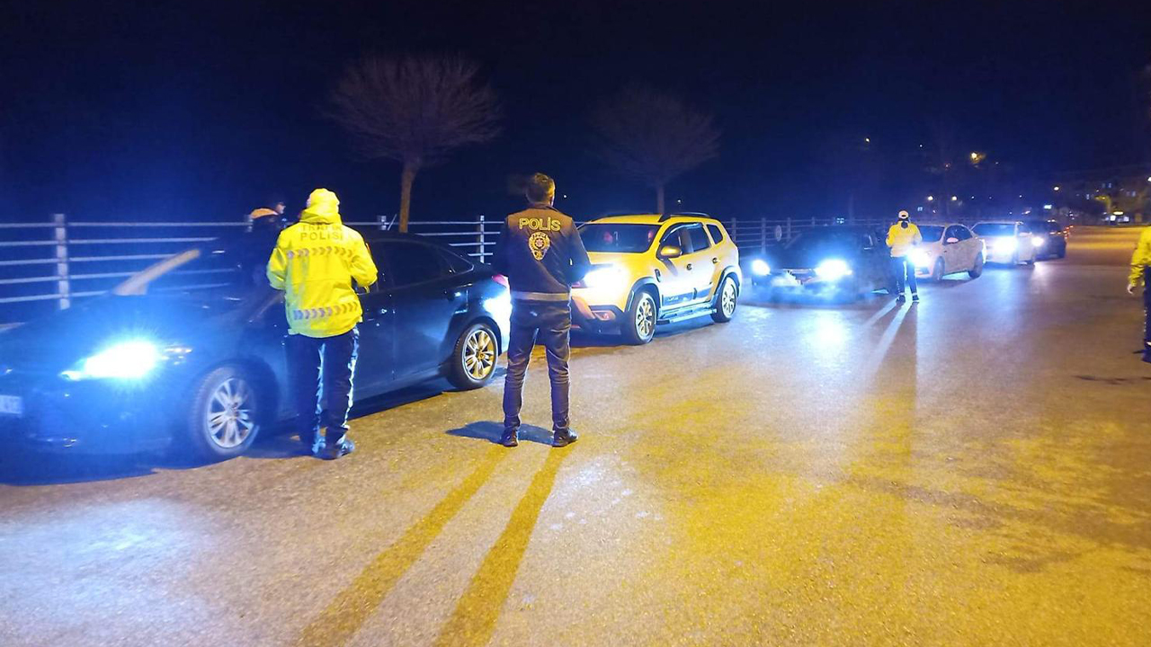 Yozgat’ta pes dedirten olay: Alkolün etkisi cezayı duyunca geçti!