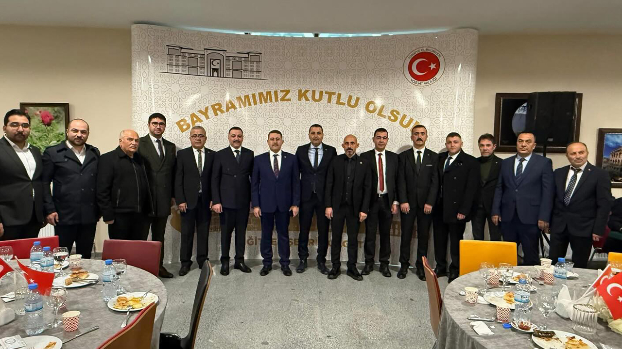 Yozgatlı genel başkan yardımcısı Ankara'da ziyaretçi akınına uğruyor