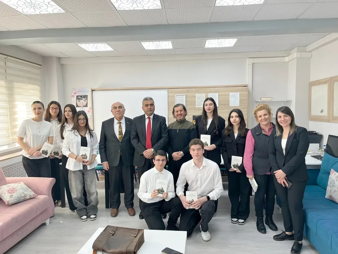 Hacı Ömer Tarman Anadolu Lisesi’nde Kalevala Destanı Söyleşisi: Türk-Fin Dostluğu Gençlerle Güçlendi