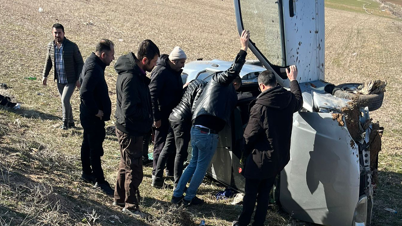 Yozgat’ta Kayseri Yolunda kazada can pazarı