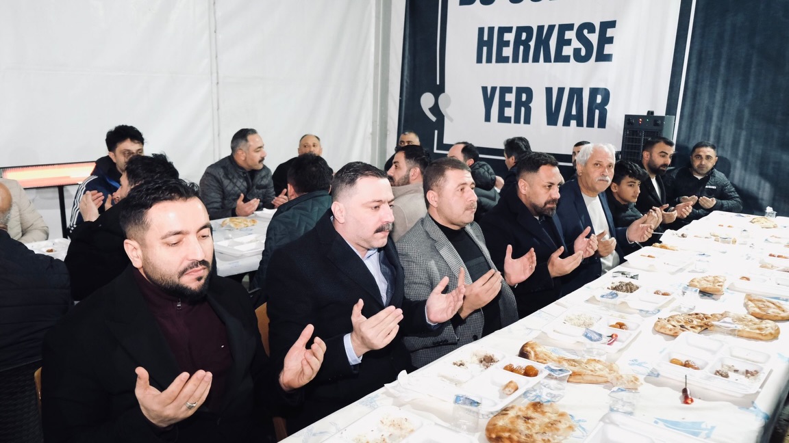 MHP’den Sorgun buluşması: iftar sofrasında bir araya geldiler!
