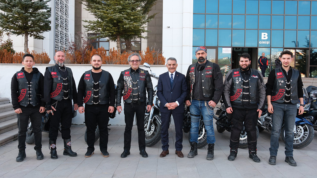 Türk Chopper MC Yozgat Heyeti Vali Mehmet Ali Özkan’ı Ziyaret Etti