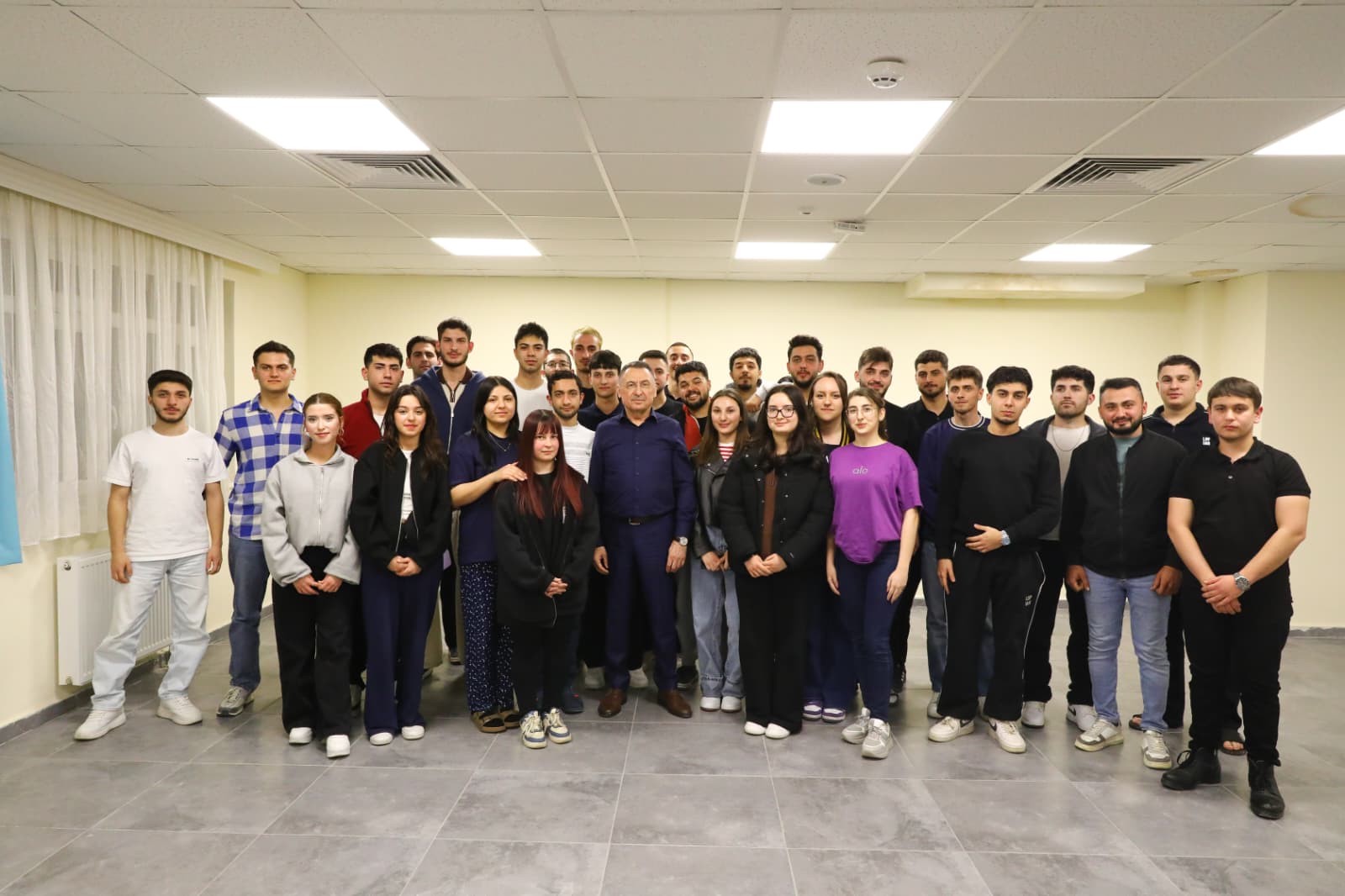 TBMM Dışişleri Komisyonu Başkanı Fuat Oktay Güdül ve Ayaş'ta vatandaşlarla buluştu