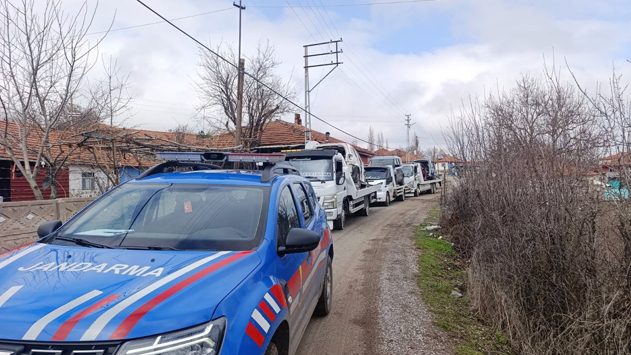 Yozgat Merkezli 5 İlde Dev Operasyon: Parçalanmış Lüks Araçlar Ele Geçirildi!