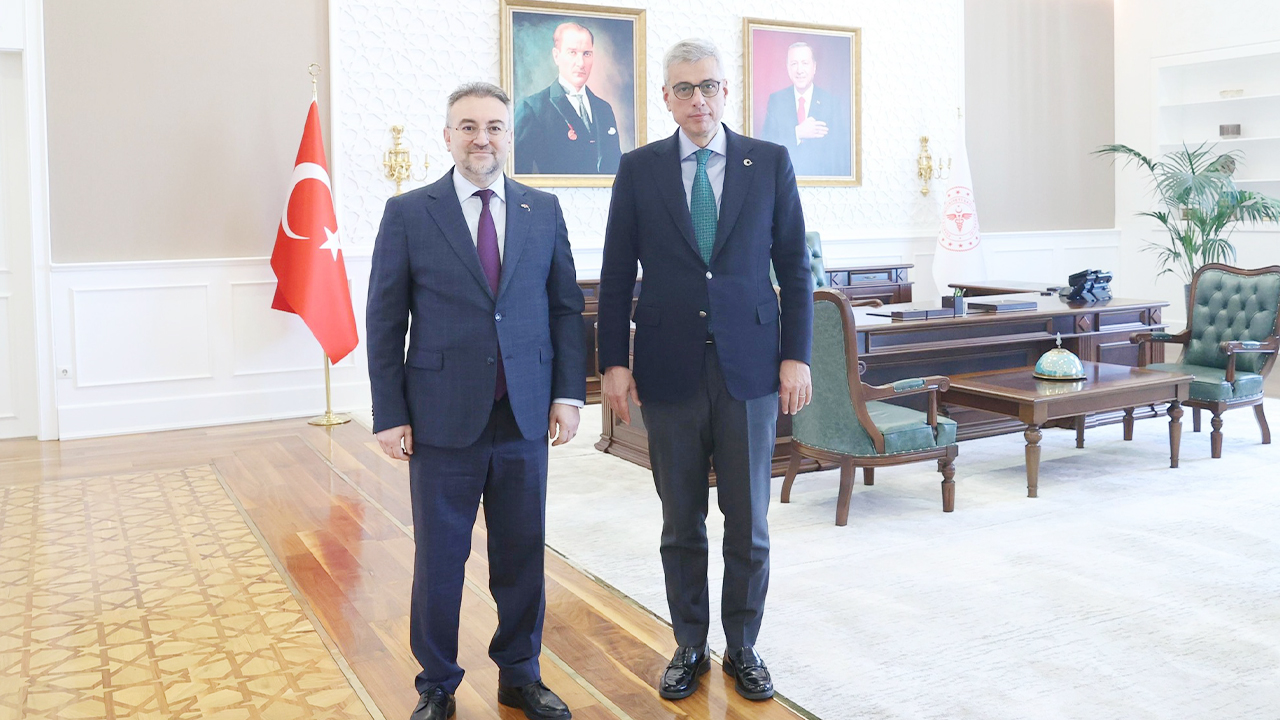 Yozgat Bozok Üniversitesi Rektörü Prof. Dr. Evren Yaşar, Sağlık Bakanı Prof. Dr. Kemal Memişoğlu ile Görüştü