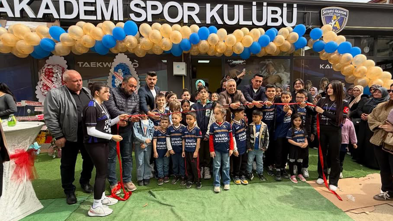 Şefaatli Akademi Spor Kulübü Açıldı: İlçede Spor Vizyonuna Yeni Dönem