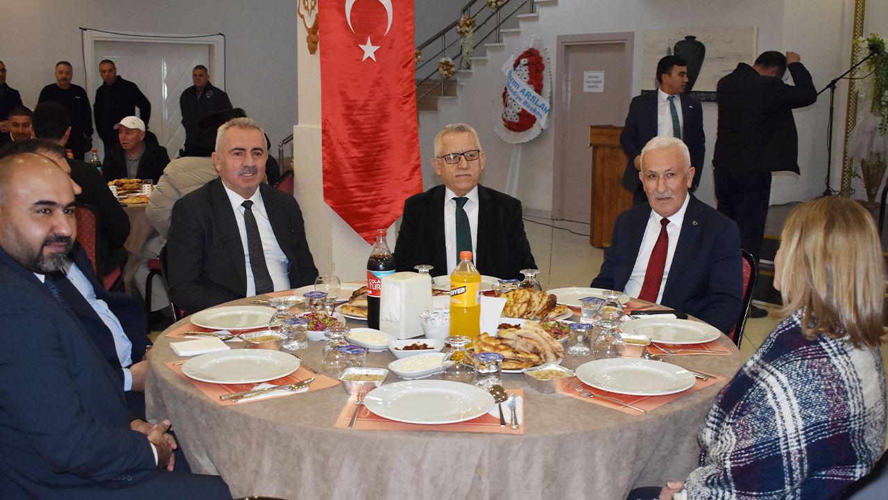 Hizmet-İş Sendikası’nın İftar Programı Yozgat’ta Birlik ve Beraberlik Mesajı Verdi