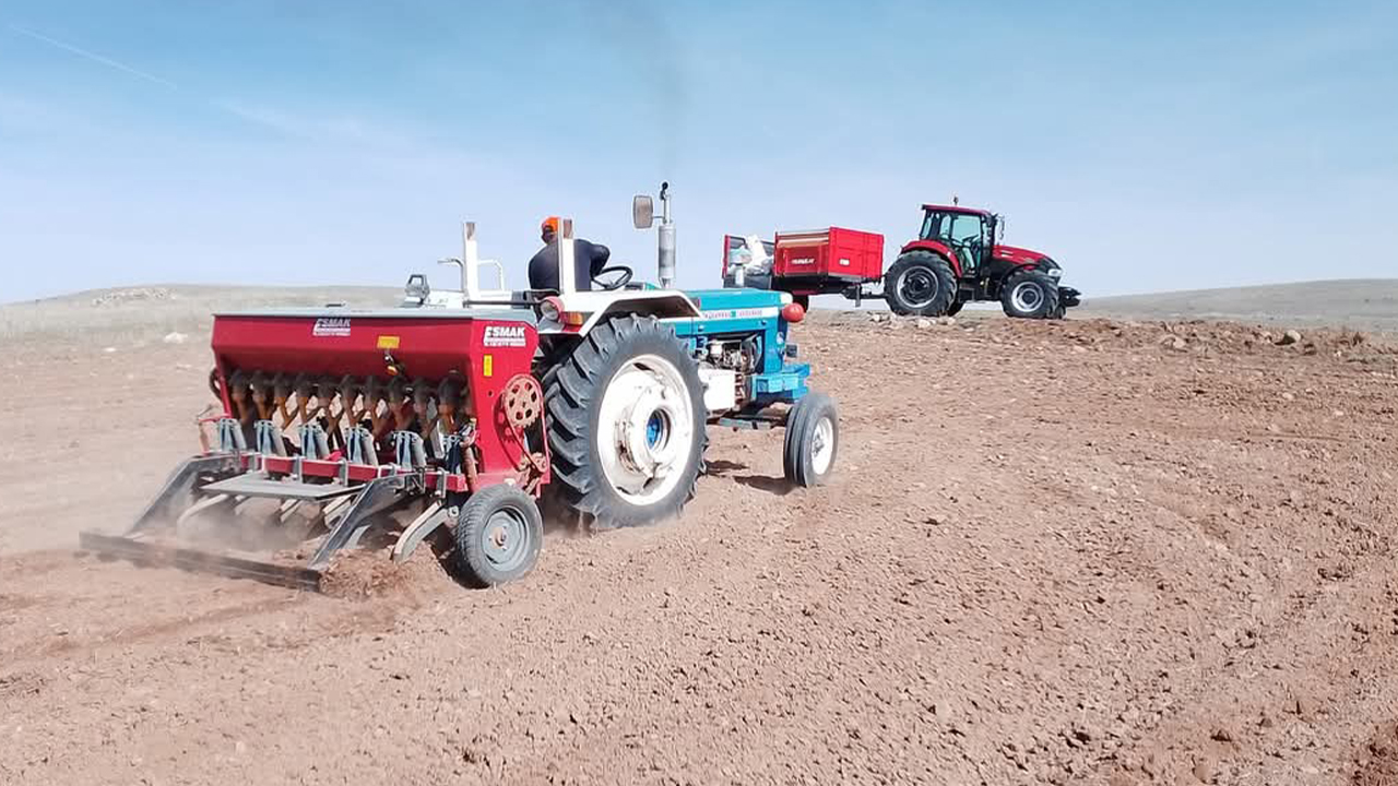 Yozgat’ta Tarım Sezonu Başladı: Çiftçiler Ekinleri Toprağa Ekiyor