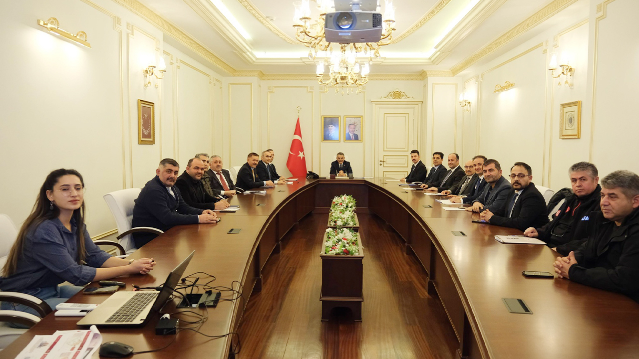 Yozgat’ta "Tarımsal Kuraklık" Alarmı: Valilikten Stratejik Eylem Planı