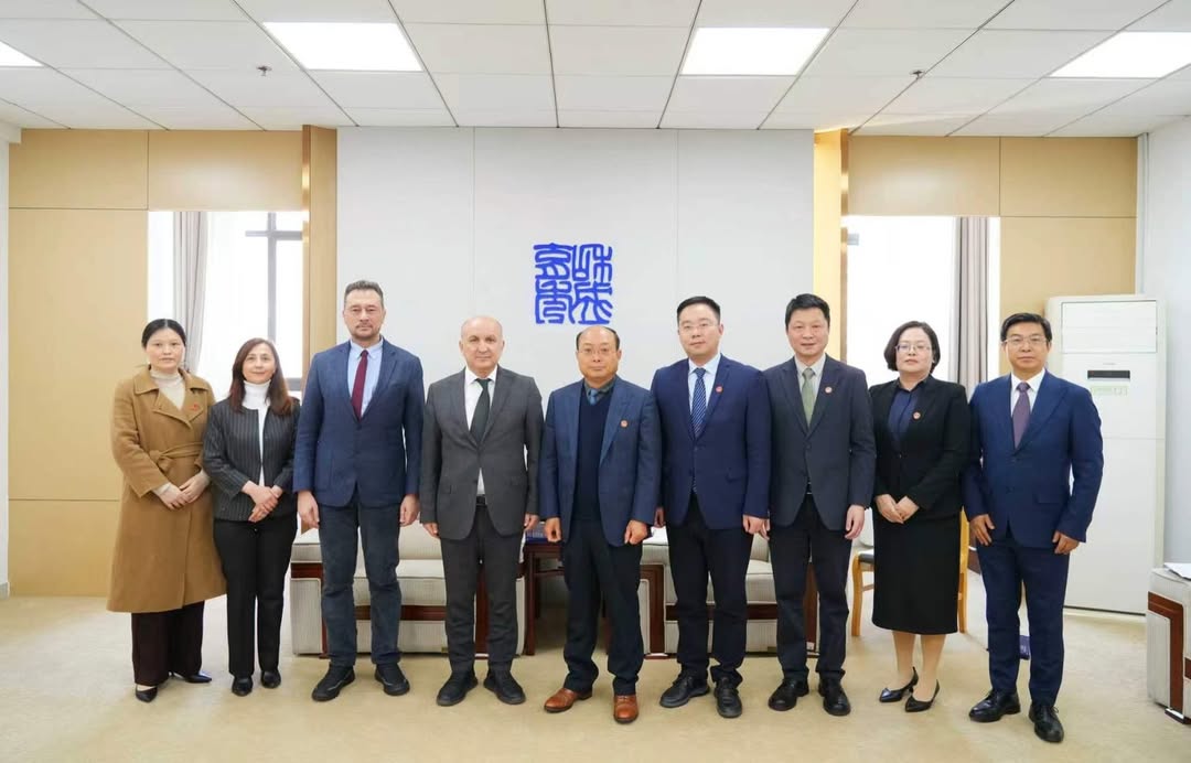 Hacı Bayram Veli Üniversitesi’nden Çin Açılımı: Zhejiang Yuexiu Üniversitesi ile Akademik İş Birliği Güçleniyor