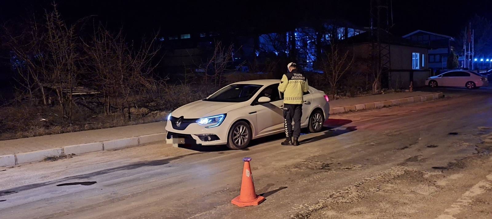 Yozgat’ta Trafik Denetiminde Rekor Ceza! Ehliyetsiz Sürücüye 240 Bin TL Ceza