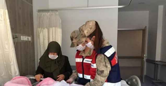 Silah arkadaşlarının baba olma sevincini paylaştılar
