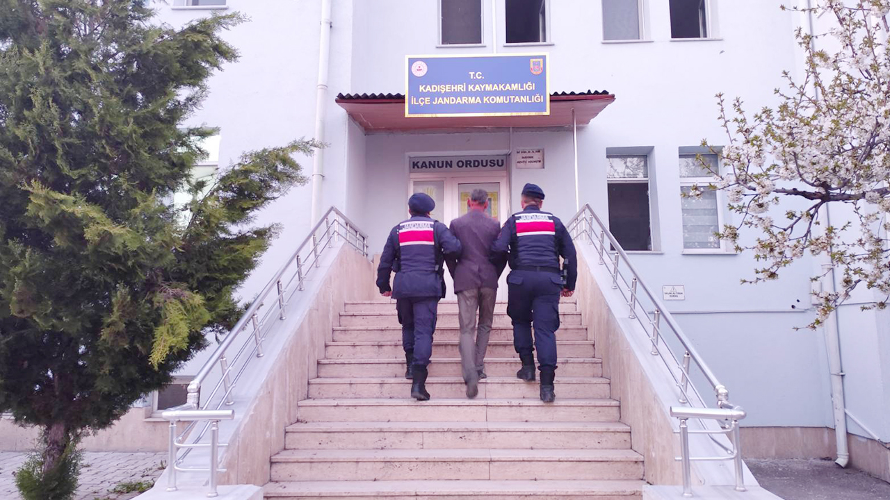 Yozgat’ta Jandarmadan Operasyon: 3 İlçede Aranan 3 Şahıs Yakalandı