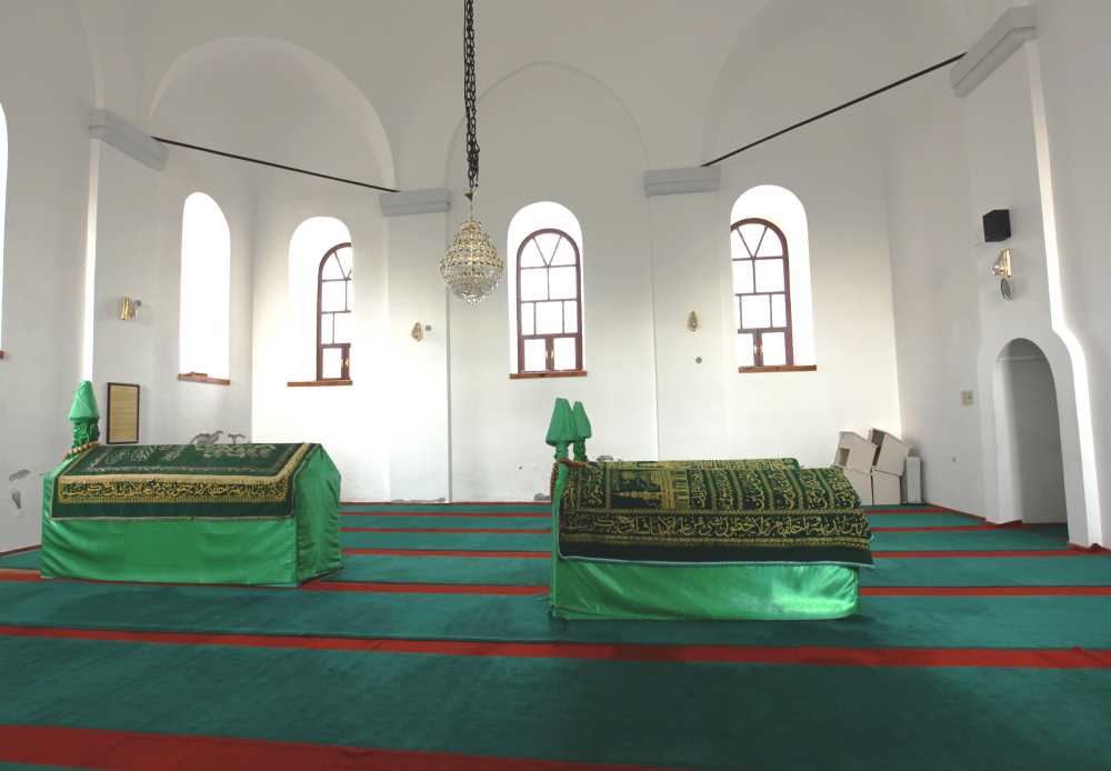 Yozgat’ın Manevi Kalbi: Emirci Sultan Türbesi Ziyaretçilerin Akınına Uğruyor